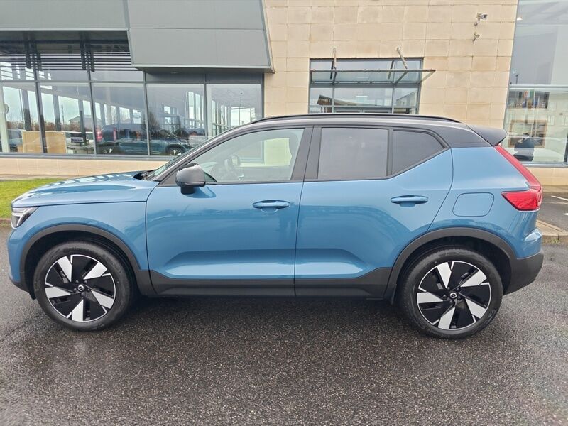 More views of Volvo EX40