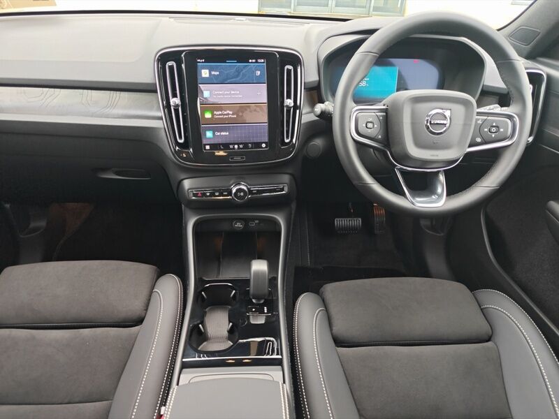 More views of Volvo EX40