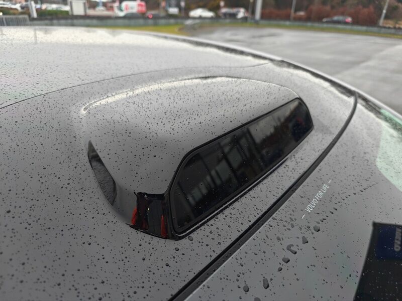 More views of Volvo ES90
