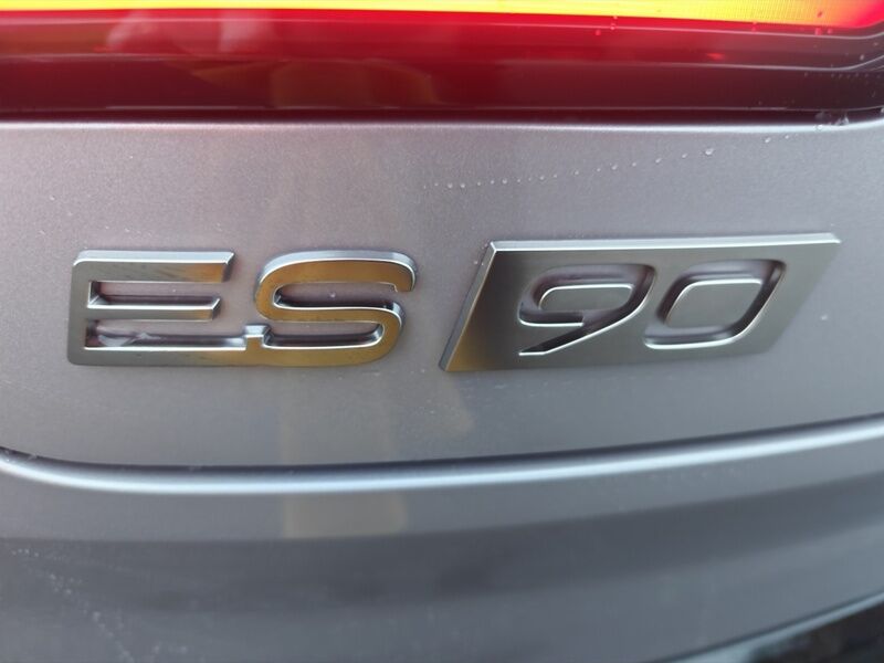 More views of Volvo ES90