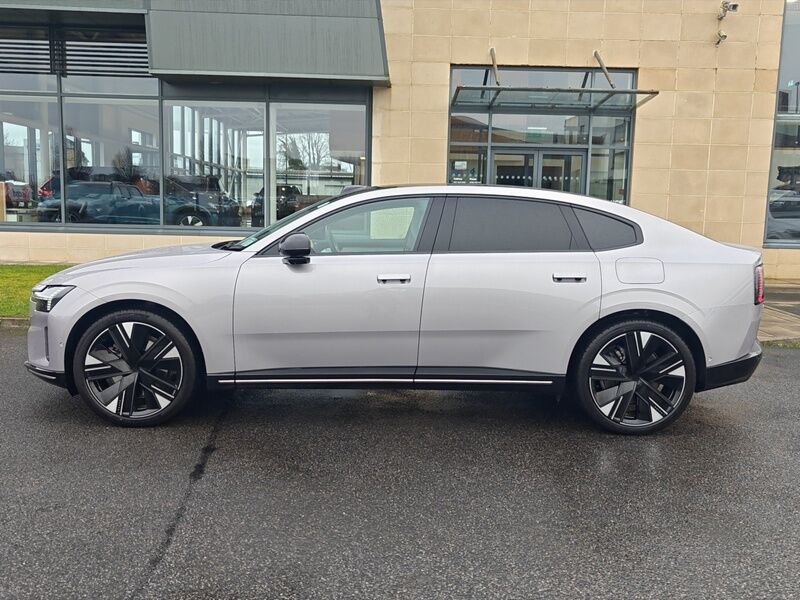 More views of Volvo ES90