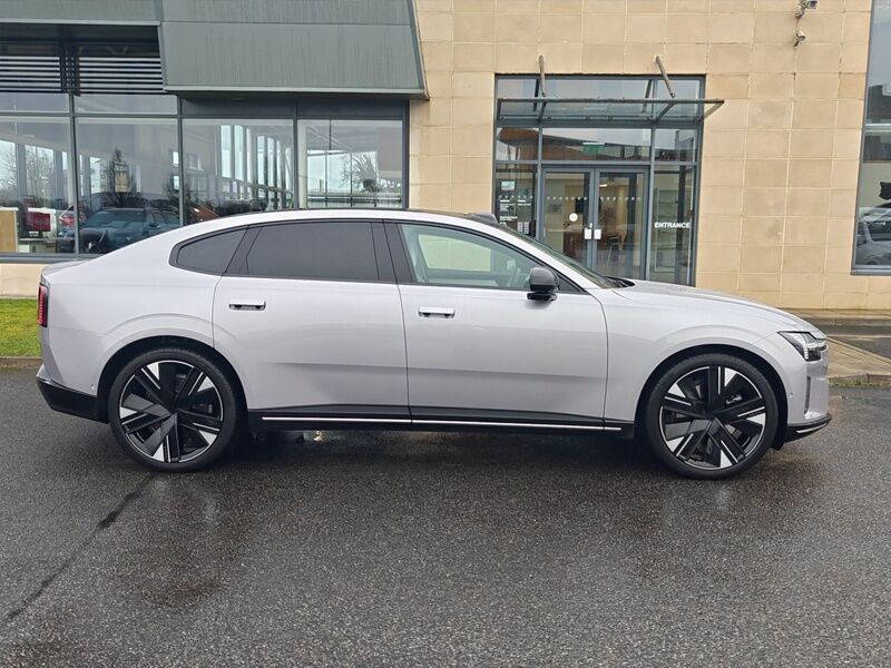 More views of Volvo ES90
