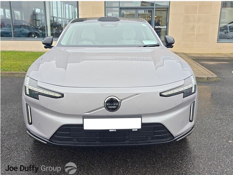 More views of Volvo ES90