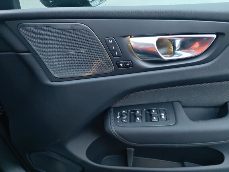 More views of Volvo XC60