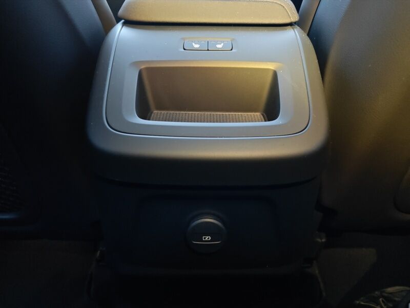 More views of Volvo XC60