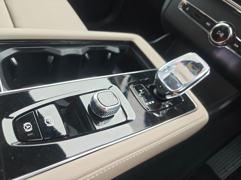 More views of Volvo XC90