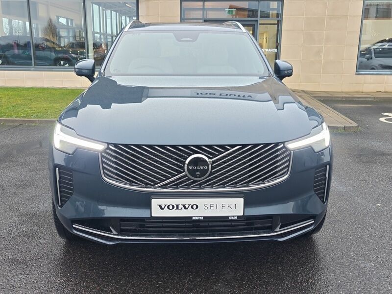 More views of Volvo XC90