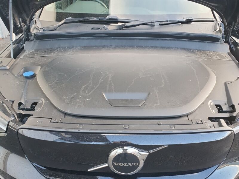 More views of Volvo XC40