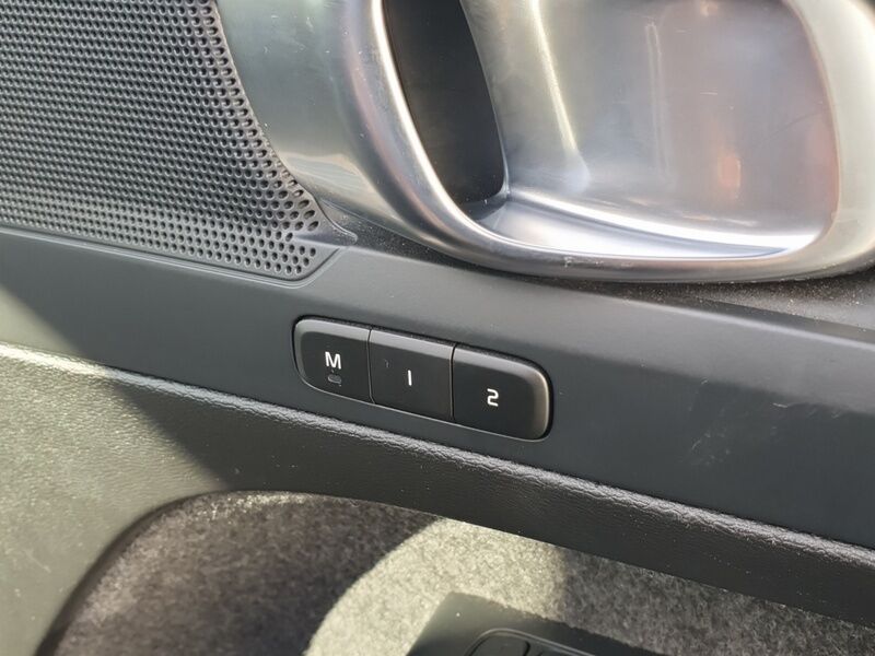 More views of Volvo XC40