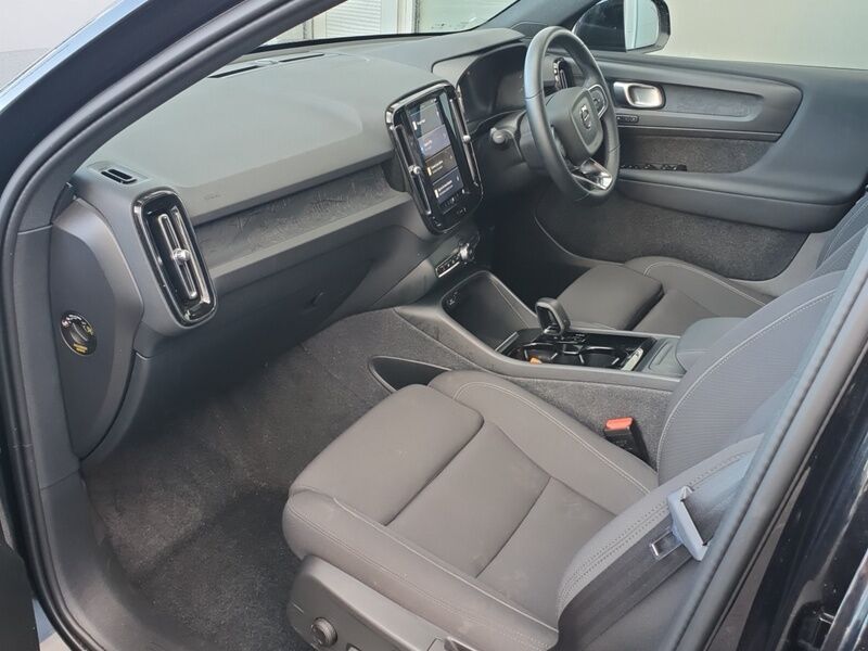 More views of Volvo XC40