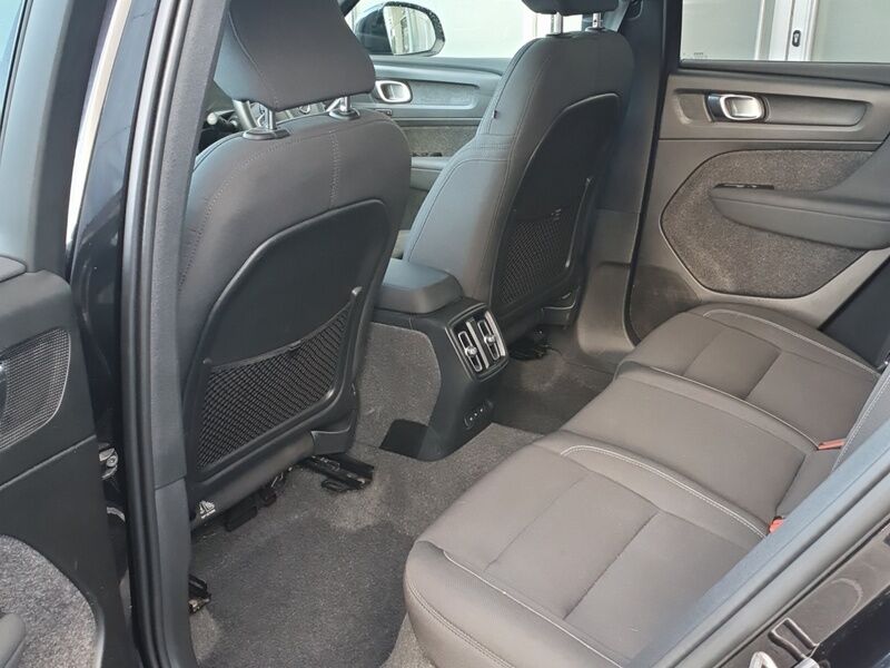 More views of Volvo XC40