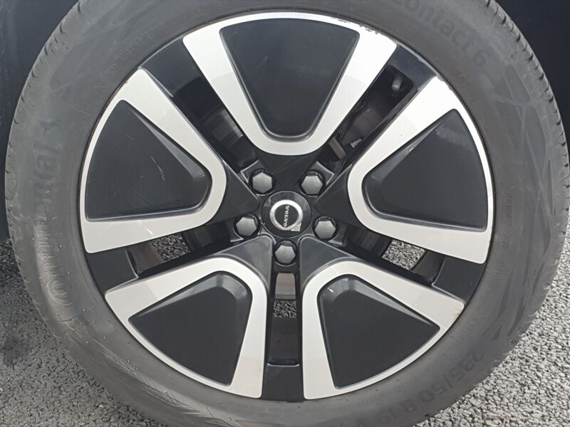 More views of Volvo XC40