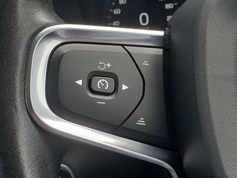 More views of Volvo XC40