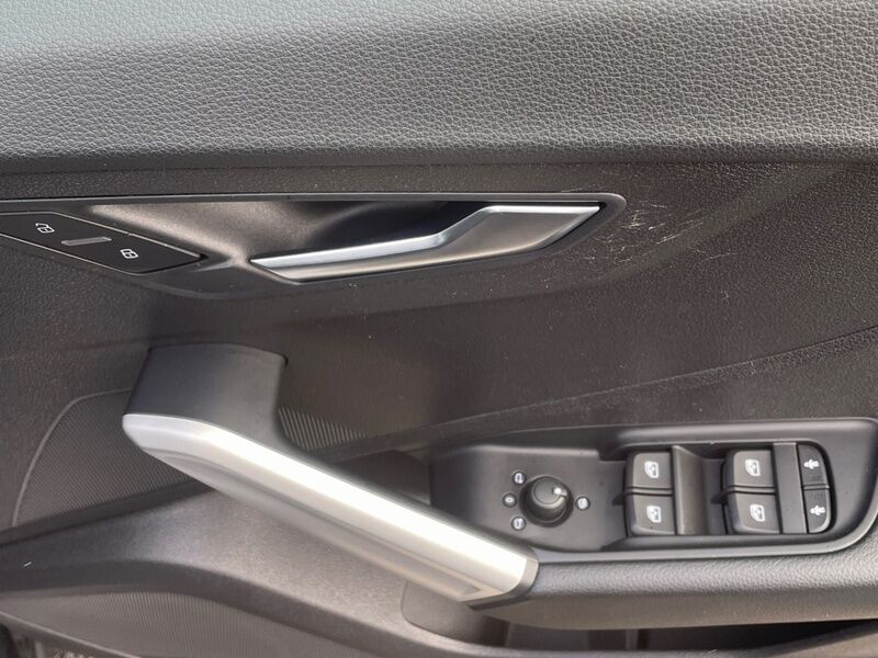 More views of Audi Q2