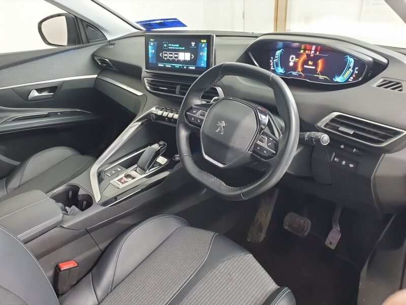 More views of Peugeot 3008