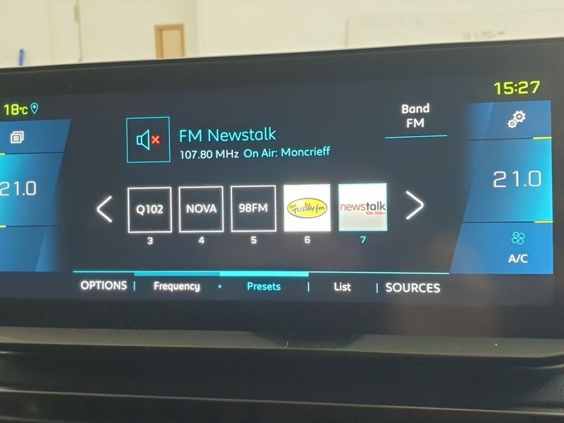 More views of Peugeot 3008