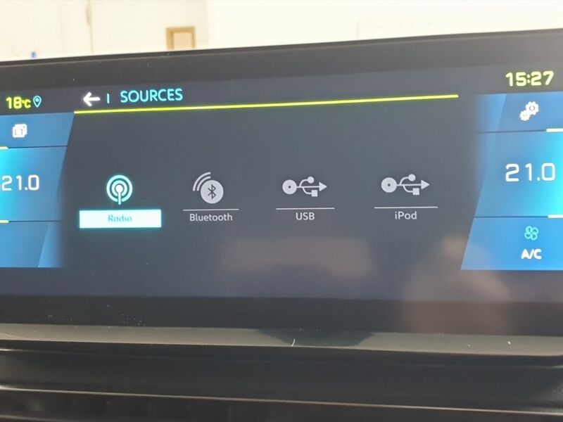 More views of Peugeot 3008