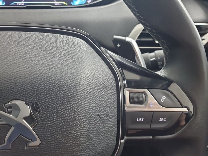 More views of Peugeot 3008