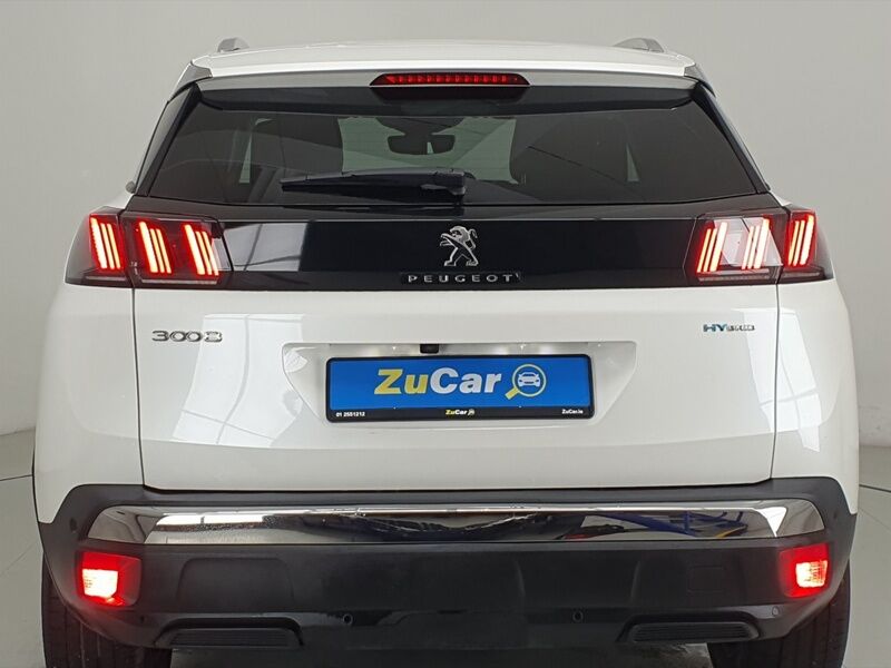 More views of Peugeot 3008