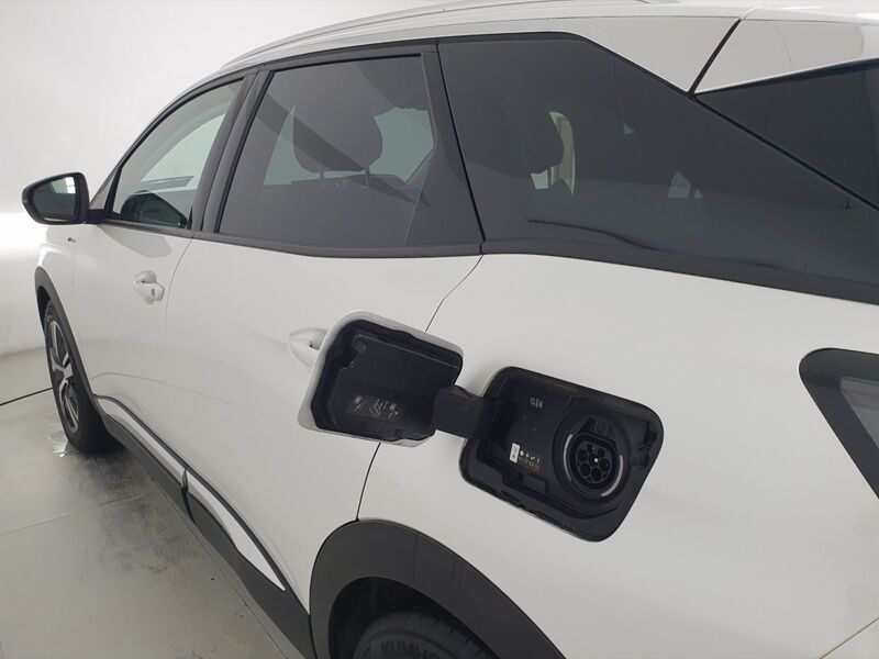 More views of Peugeot 3008