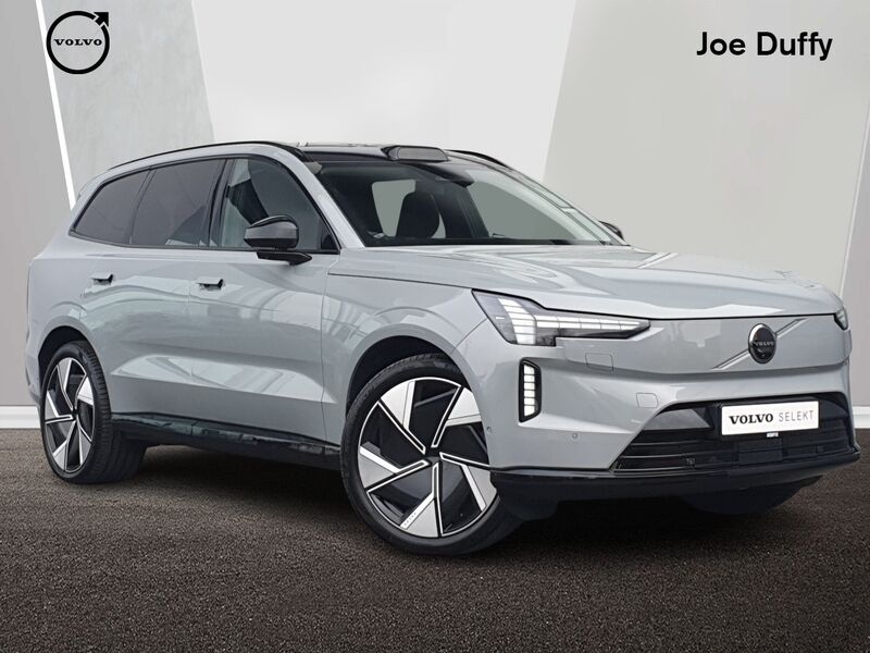 More views of Volvo EX90