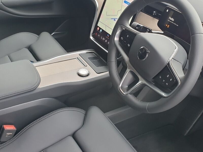 More views of Volvo EX90