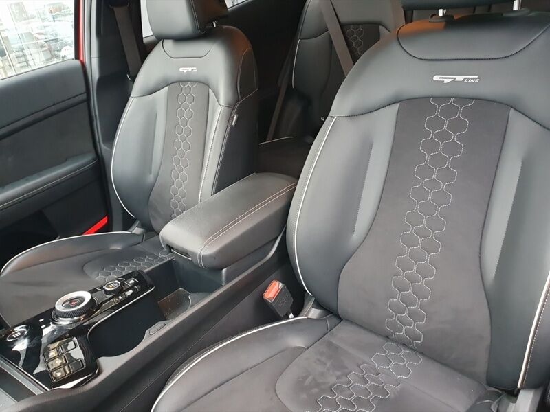 More views of Kia Sportage