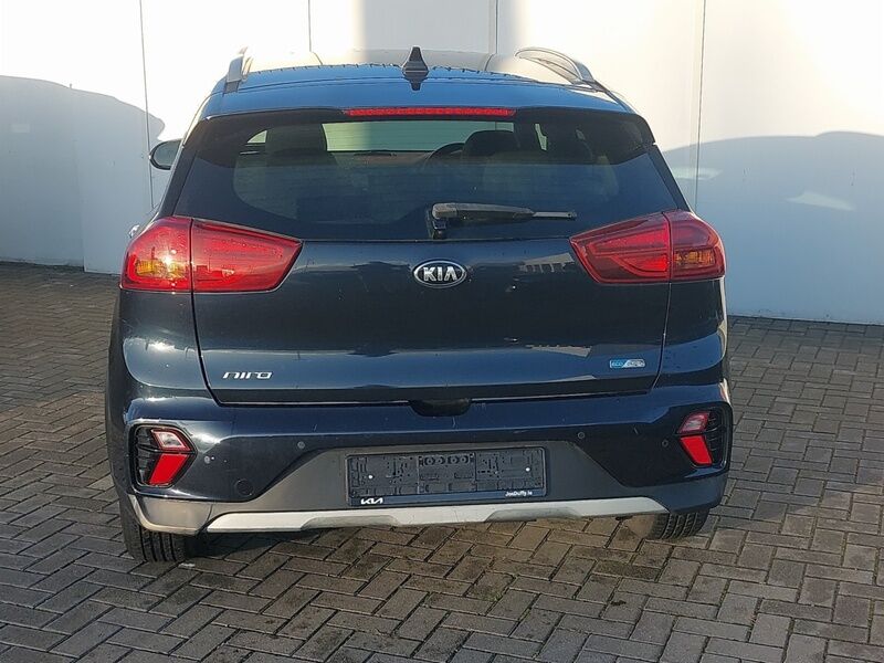 More views of Kia Niro