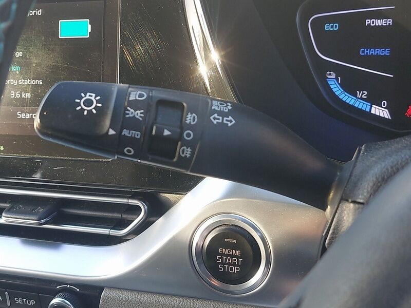 More views of Kia Niro