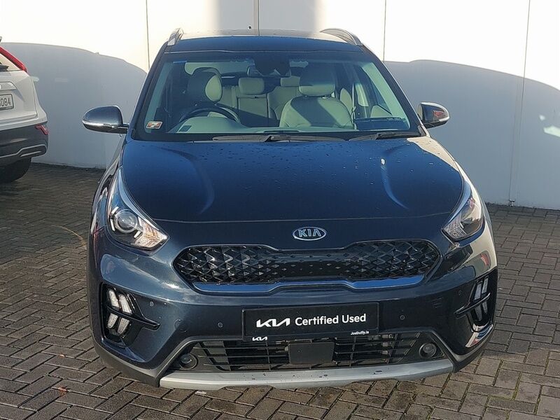 More views of Kia Niro