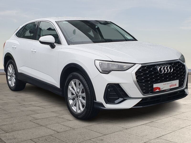 More views of Audi Q3