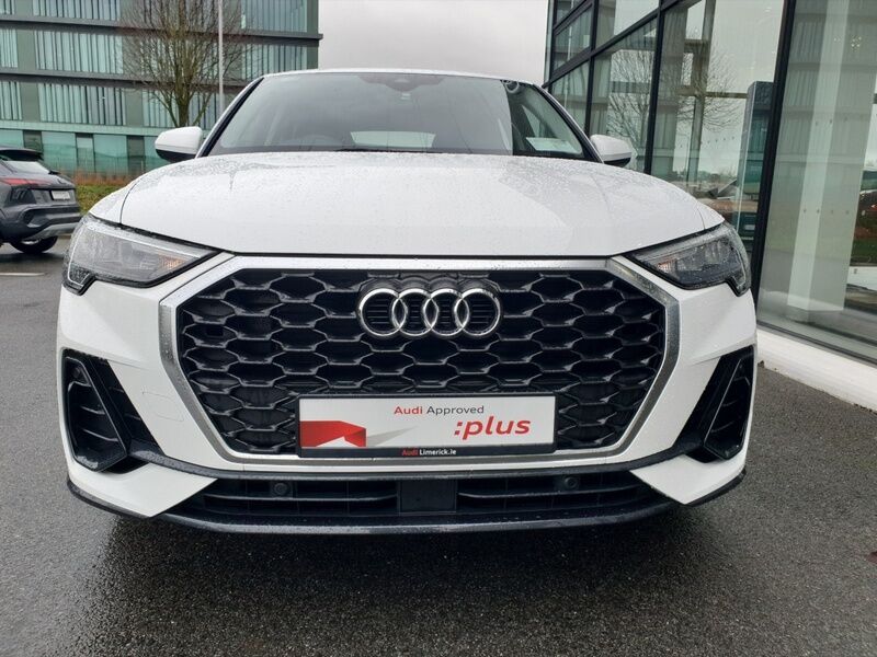 More views of Audi Q3