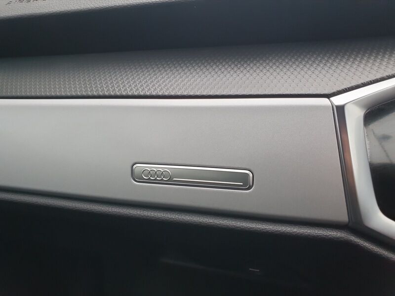 More views of Audi Q3