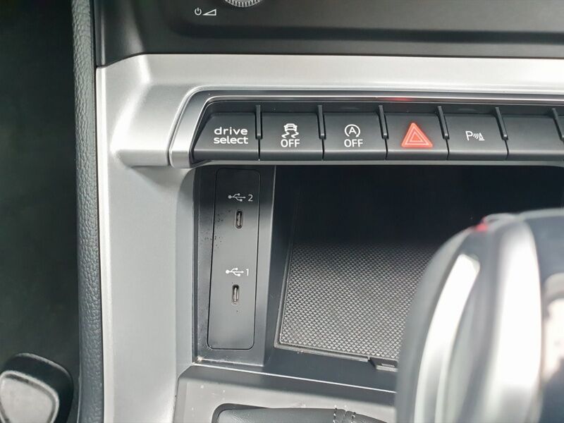 More views of Audi Q3