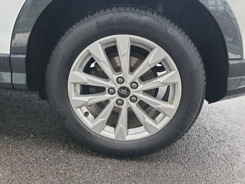 More views of Audi Q3