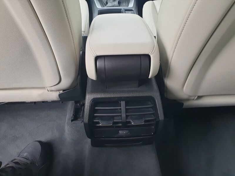 More views of Audi Q3