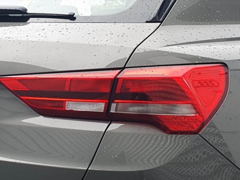 More views of Audi Q3