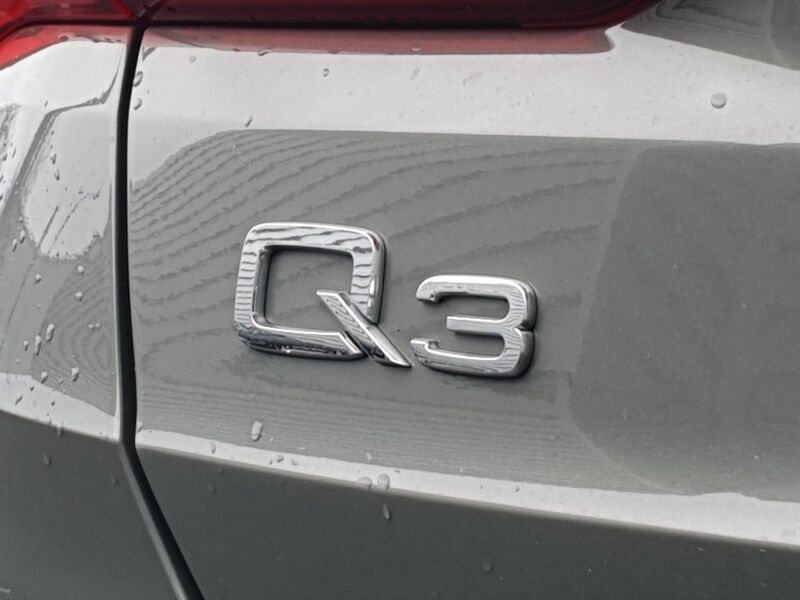 More views of Audi Q3