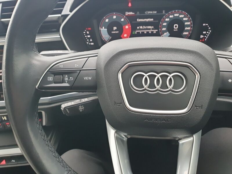 More views of Audi Q3