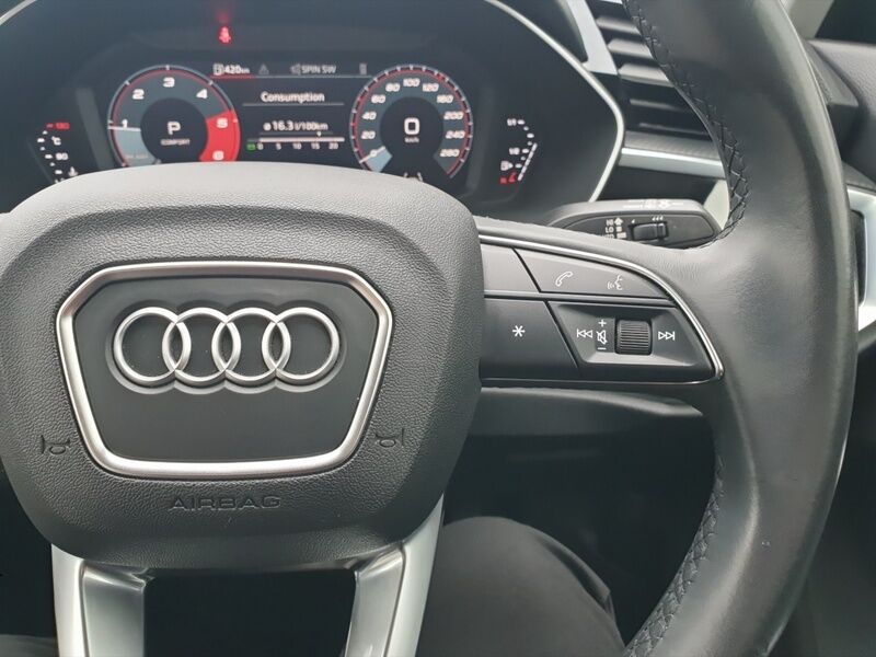More views of Audi Q3