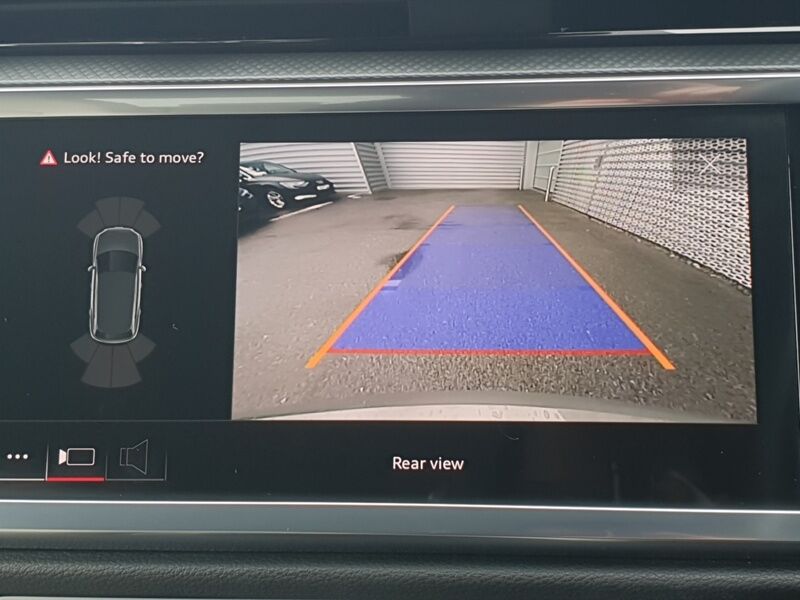 More views of Audi Q3