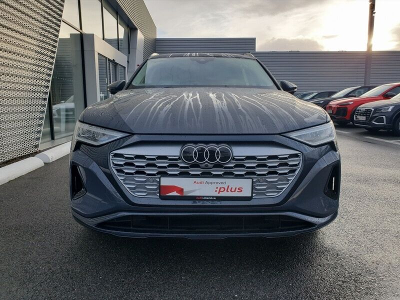 More views of Audi Q8 e-tron