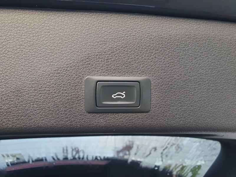 More views of Audi Q8 e-tron