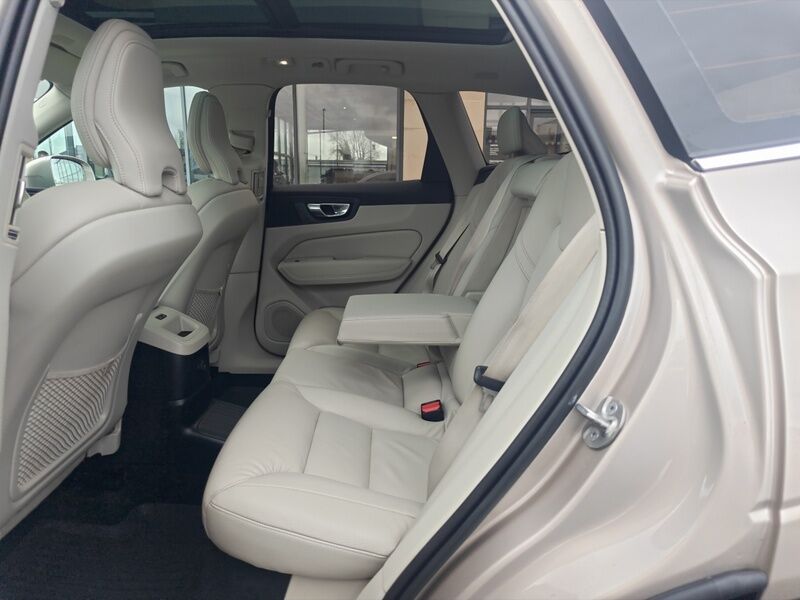 More views of Volvo XC60