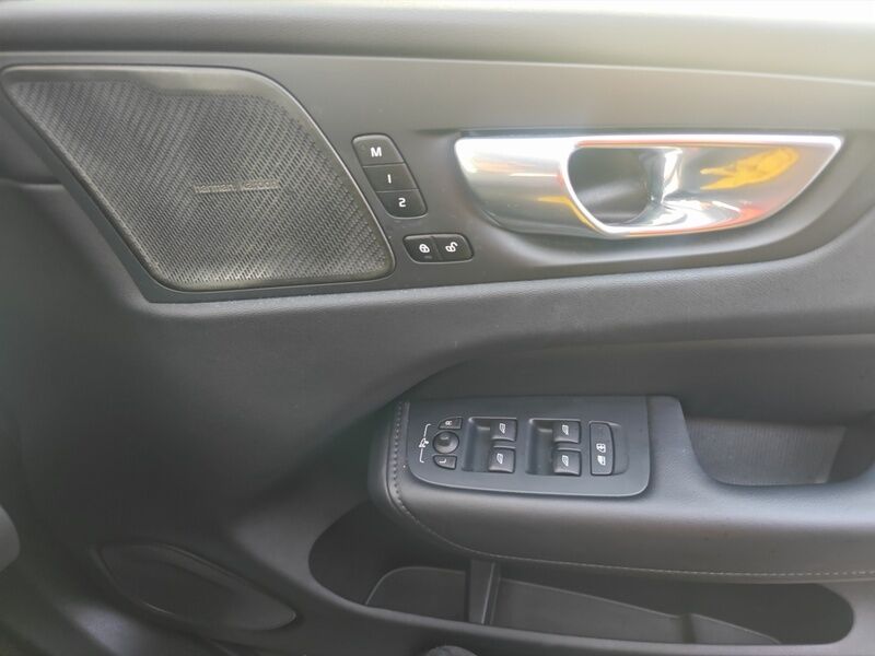 More views of Volvo XC60