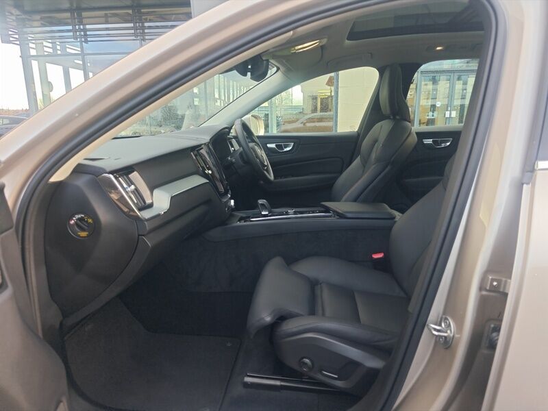 More views of Volvo XC60