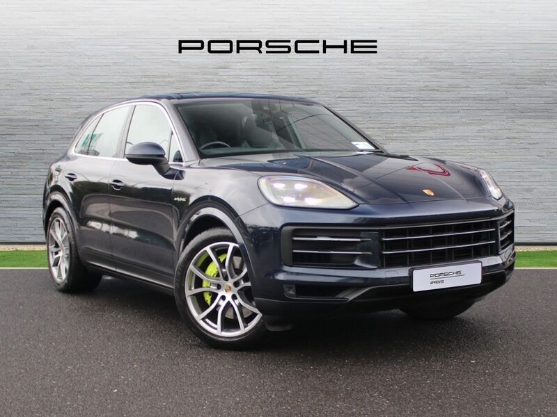 More views of Porsche Cayenne