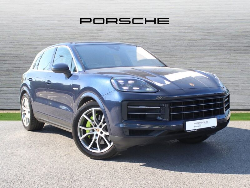 More views of Porsche Cayenne