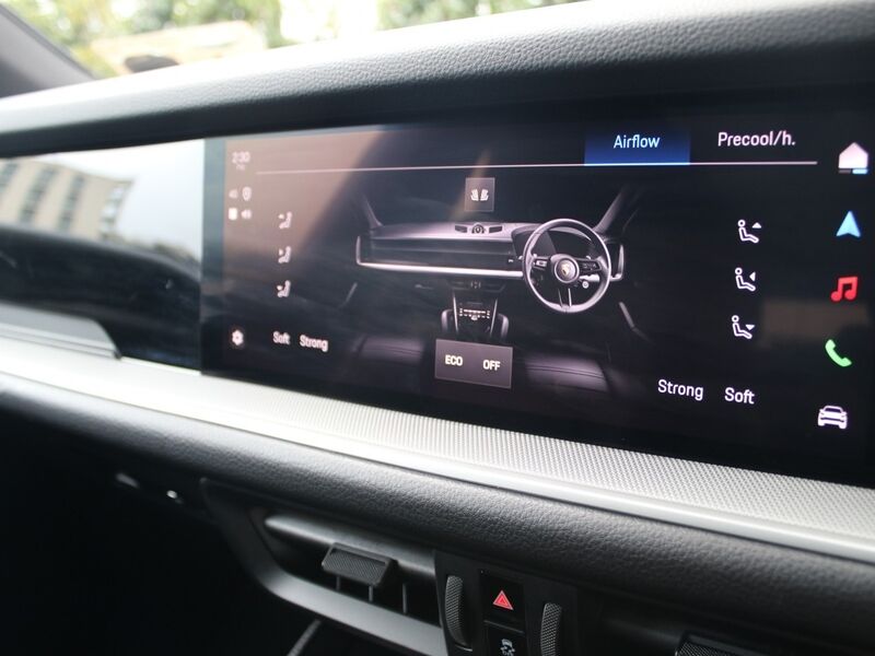 More views of Porsche Cayenne