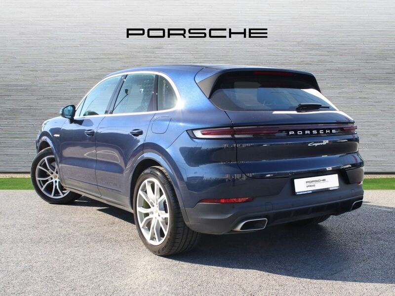 More views of Porsche Cayenne